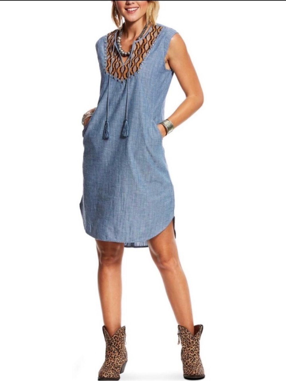 EUC Ariat Blue Sleeveless Chambray Dress with Tassel Neck